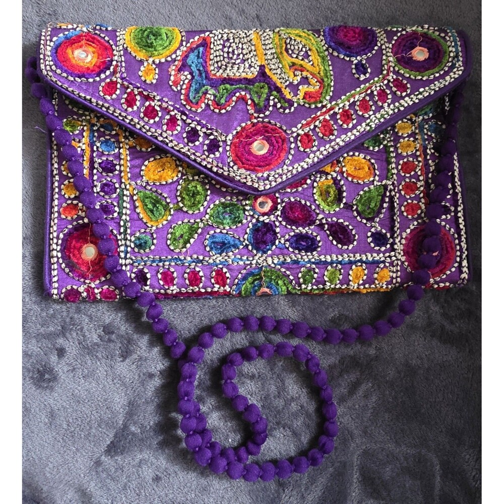 Embroidered BEAUTIFUL Handmade Shoulder Bag ELEPHANT Crossbody Purse EuC